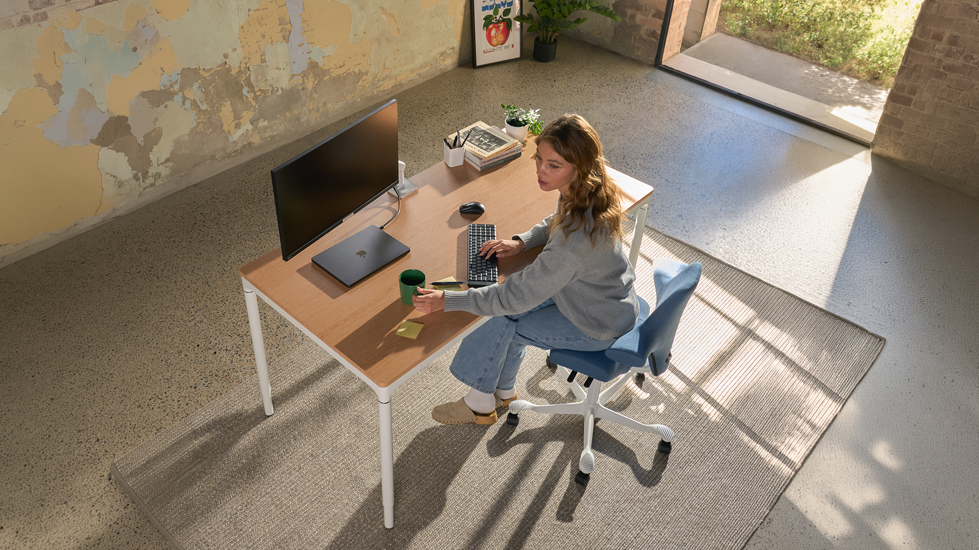Ergonomic office chairs and sit to stand desks in the Chair Dinkum Pyrmont showroom