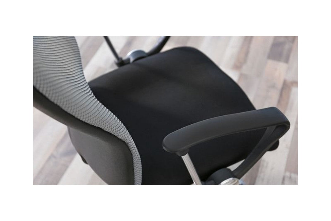Office chair upholstery options: fabric, mesh and leather