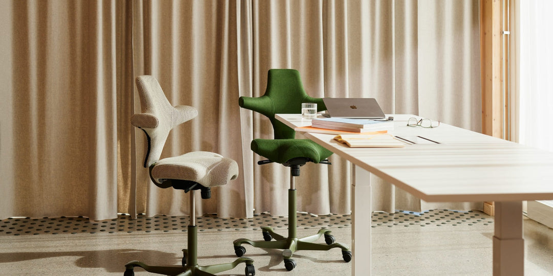 HÅG Capisco ergonomic workstation for architects and CAD designers - Chair Dinkum Australia