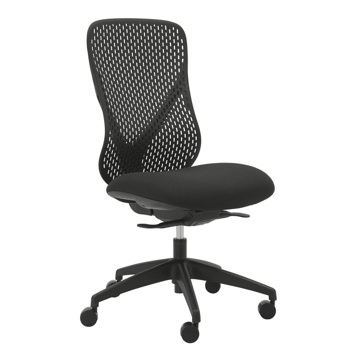 Buro Axon ergonomic office chair in black without arms, three-quarter view