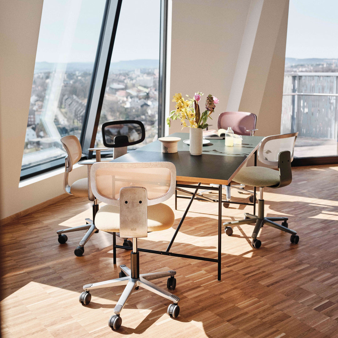 HAG Tion task chair lifestyle - Chair Dinkum