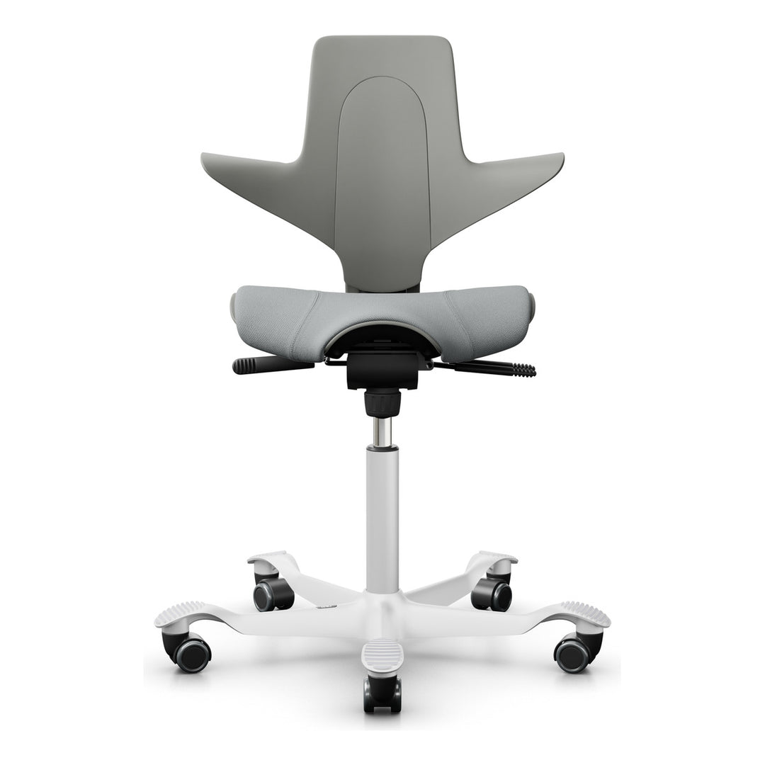 HÅG Capisco Puls 8020 saddle chair in Clay SC60131 with white base - Chair Dinkum