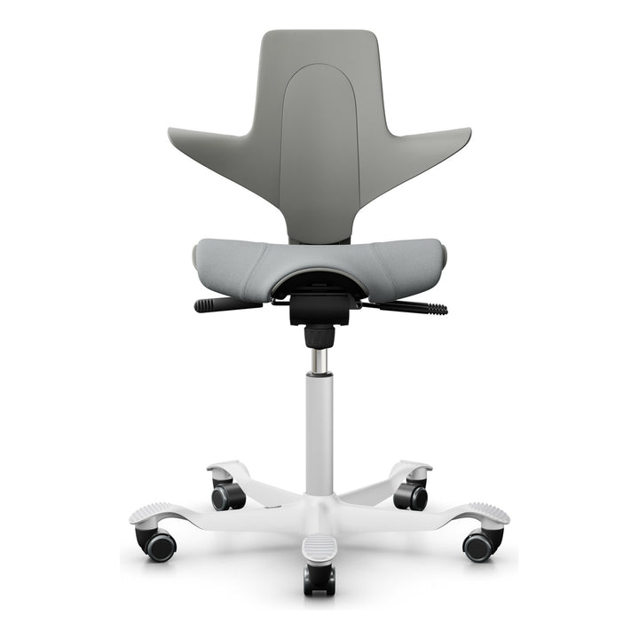 HÅG Capisco Puls 8020 saddle chair in Clay SC60131 with white base - Chair Dinkum