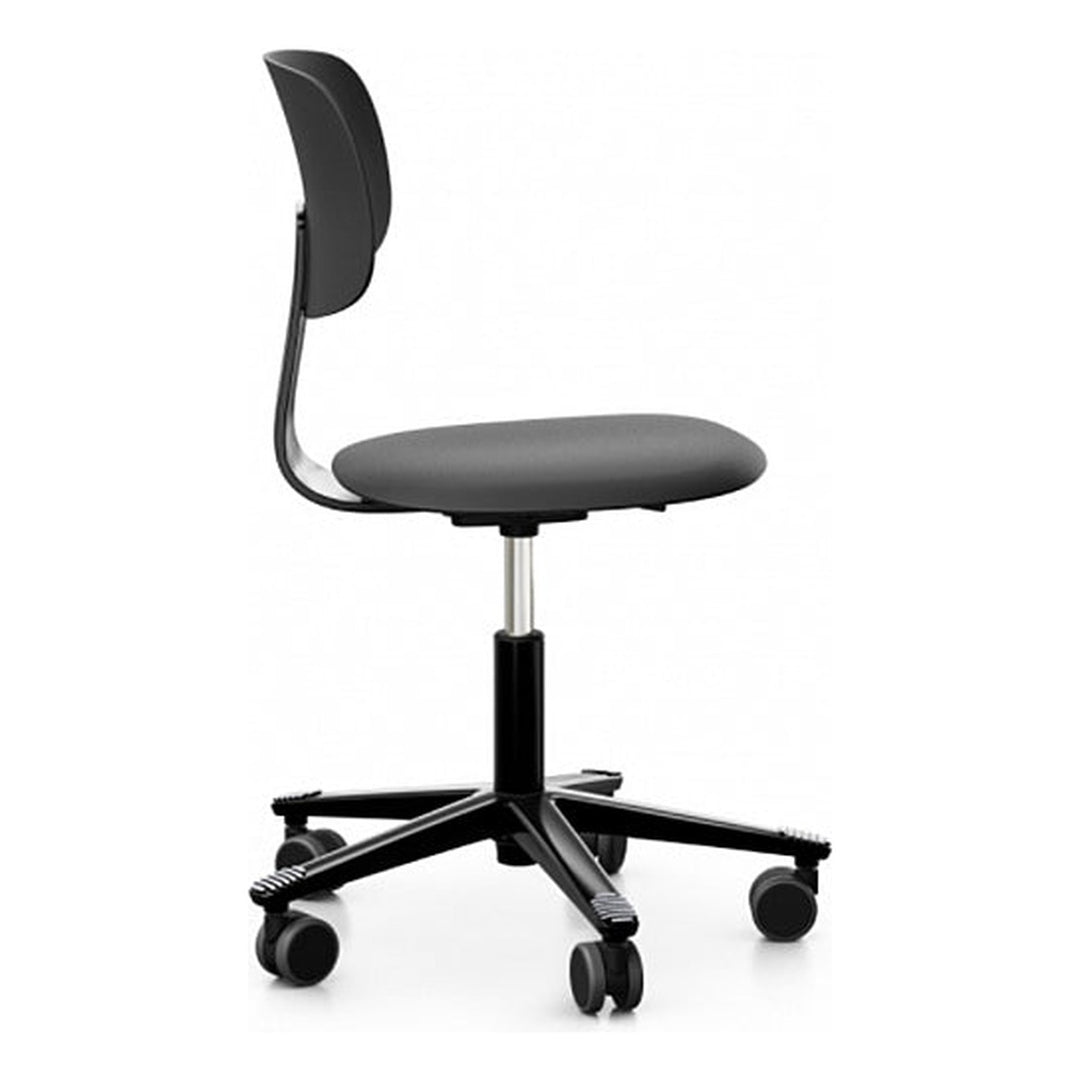 HÅG Tion 2100 Black lifestyle view - ergonomic task chair | Chair Dinkum