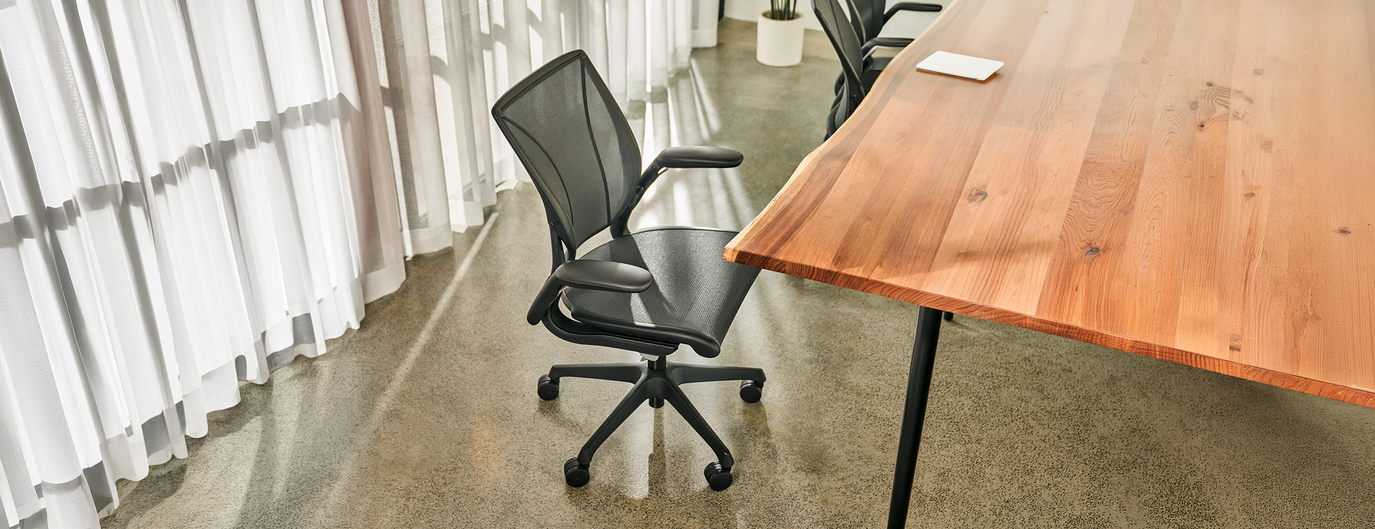 Humanscale - Chair Dinkum