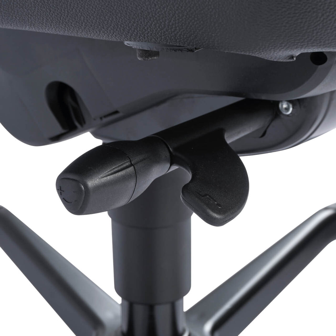 KAB Controller 24/7 office chair, half leather half cloth, gas lift and five-star base (KAB Seating photograph)