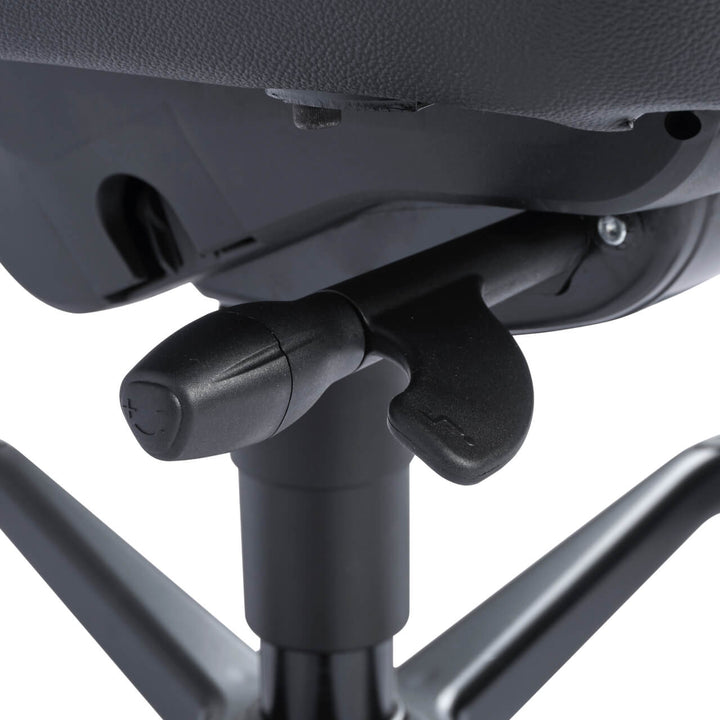 KAB Controller 24/7 office chair, half leather half cloth, gas lift and five-star base (KAB Seating photograph)