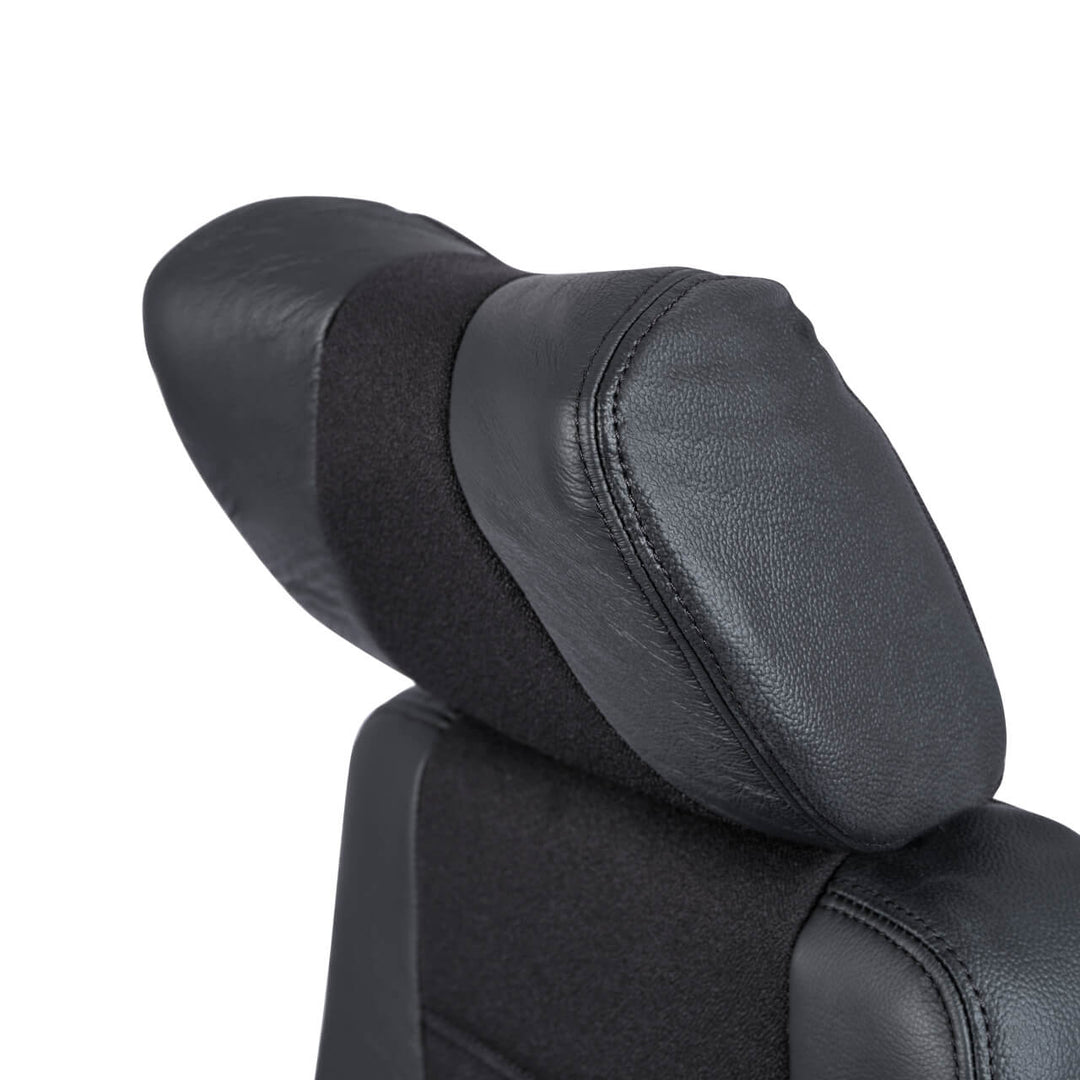 KAB Controller 24/7 office chair, half leather half cloth, ergonomic headrest, front (KAB Seating photograph)