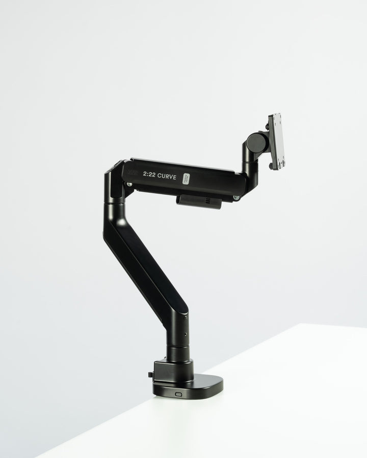 Thinking Works 2:22 Curve monitor arm in black holding a single curved screen, front three-quarter view (Thinking Works render)
